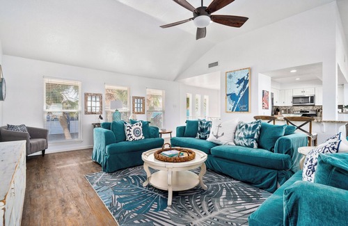 Key Allegro House | Spacious 5BR Canal Home with Pool in Key Allegro - Perfect Rockport Getaway
