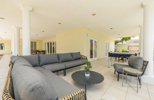 Oranjestad Villa | Spacious 5BR4.5BA w/Pool @ DownTown I Close2Beach