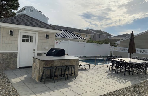 Ortley Beach House | Spacious 6-bedroom house 7 from the ocean with heated built in pool