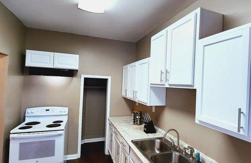 Downtown House | Spacious 6-Bedroom Retreat in Central Lafayette – Perfect for Groups & Families