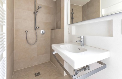 Verden House | Spacious 6 Person130qm Family Suite - Self Check-in
