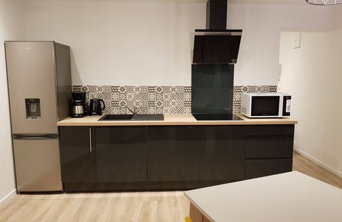 Dieppe Apartment | Spacious 67 m2 apartment with private parking