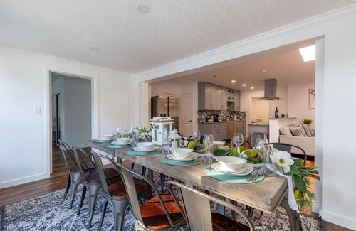 Ederville House | Spacious 6BR by AT&T Stadium Stockyard Heated Pool