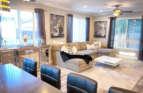 Santa Clara House | Spacious 7-bedroom/7-Bath in enchanting neighborhood of Santa Clara
