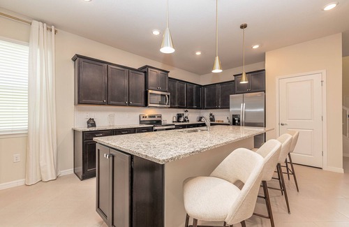 Four Corners Villa | Spacious 8-bedroom home in Clermont, Lake County, perfect for large groups!
