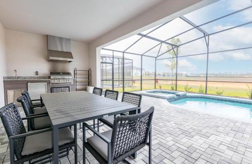 Four Corners House | Spacious 8-Bedroom Home in Clermont