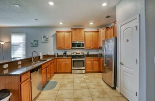 Davenport House | Spacious 9 Bed Pool Home with Game Room-1461BTR