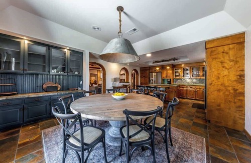 Gonzales House | Spacious 90-Acre Ranch, Ideal for Families, Reunions, Events Sleeps 13