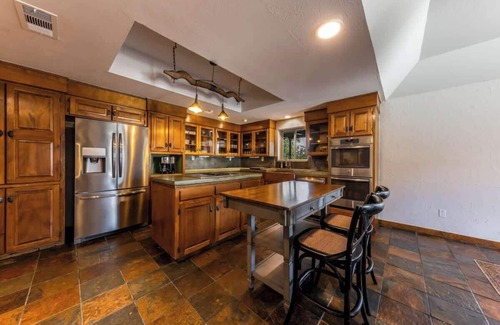 Gonzales House | Spacious 90-Acre Ranch, Ideal for Families, Reunions, Events Sleeps 13