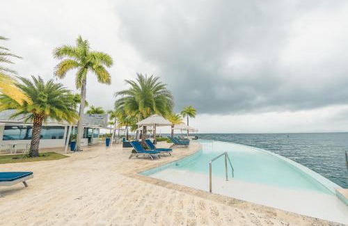 Puerto Bahia Apartment | Spacious Apartment at Puerto Bahia B2 with balcony