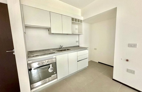 Balvanera Apartment | Spacious and bright apartment in Almagro, Buenos Aires, Argentina