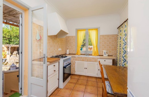 Cala Ratjada House | Spacious and bright flat with garage included in Conil de la Frontera