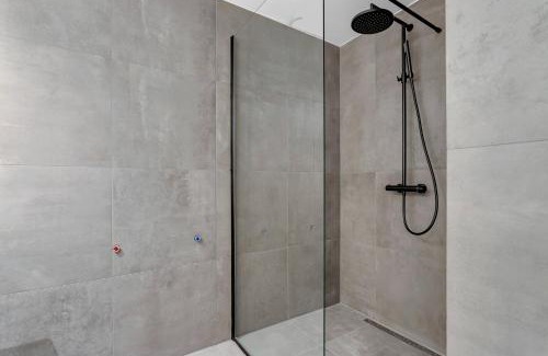 Vesturbær Apartment | Spacious and Central Apartment - 3 Bedrooms