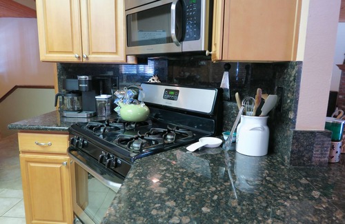 Running Springs House | Spacious and Cozy mountain home nestled in between Big Bear and Arrowhead