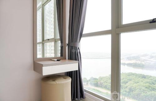 Pantai Indah Kapuk Apartment | Spacious and Comfort Stay 3BR at Gold Coast Apartment By Travelio
