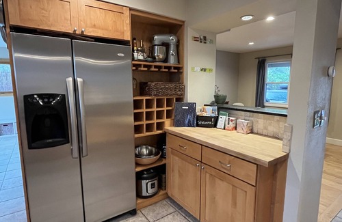 South Boulder House | Spacious and Comfy Optimal Location w Hot Tub & Home Theater