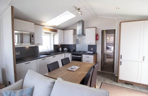 Lendalfoot House | Spacious and contemporary holiday home providing superb space and comfort.
