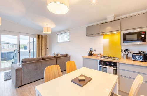 Penrith Ski Chalet | Spacious and contemporary lodges with one double with en suite W.