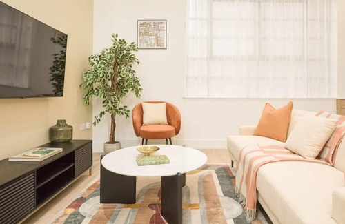 St. Johns Wood Apartment | Spacious and contemporary apartment in Marylebone