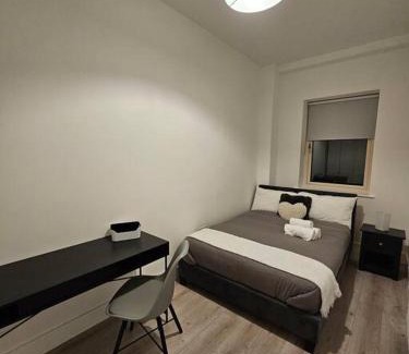 Haroldʼs Cross Apartment | Spacious and cosy house