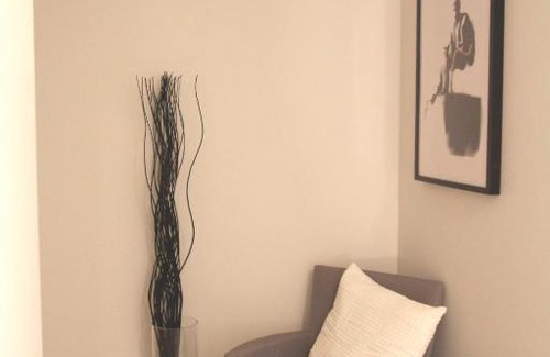 Hietalahti Apartment | Spacious and cozy studio apartment in Helsinki city center (ID 8568)