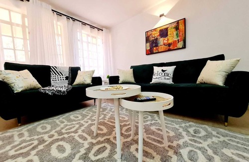 Nairobi Apartment | Spacious and Cozy Two Bedroom apartment 5 min walk to Two Rivers Mall