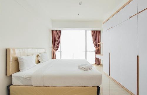 Tangerang Apartment | Spacious and Homey 3BR at Hillcrest House Apartment By Travelio