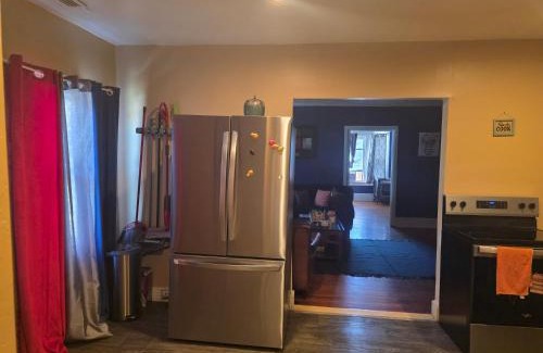 Meriden Apartment | spacious and indulging