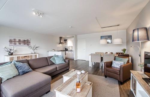 Merenwijk Apartment | Spacious and luxurious apartment - Kaag Resort (17)