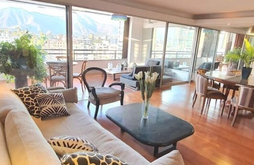 El Golf Apartment | Spacious and luxury apartment in Las Condes