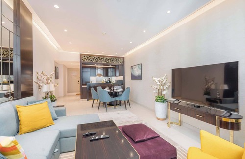 Downtown Dubai Apartment | Spacious and Modern 3 Bedroom Perfect for Family