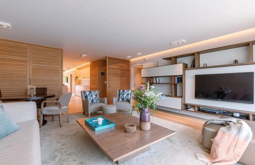 Koksijde Apartment | Spacious and modern apartment for 8 persons with parking in Koksijde