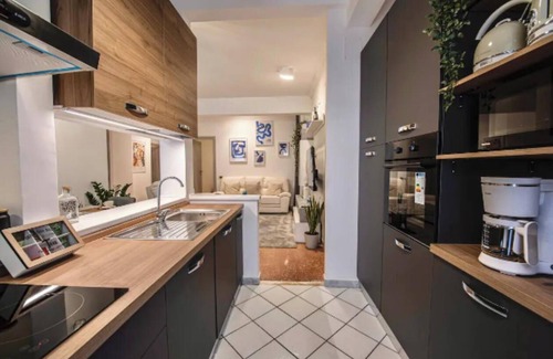 Quartiere XI Portuense Apartment | Spacious and Modern Apartment in the Heart of Romen