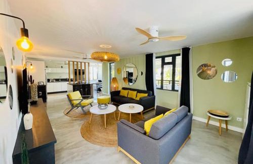 Flic-en-Flac Apartment | Spacious and Modern beach apartment