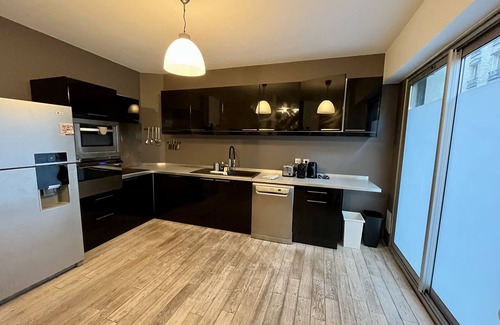 19th Arrondissement Apartment | Spacious and practical apartment 8p Paris near the center
