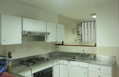 Castropol Apartment | Spacious and quiet 3BRApt in Poblado