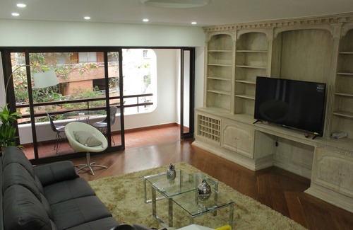Castropol Apartment | Spacious and quiet 3BRApt in Poblado