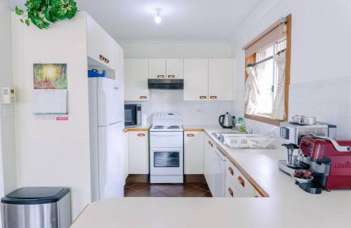 Culburra Beach House | Spacious and Spotless