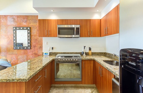 Emiliano Zapata Condo | Spacious and well-appointed Zona Romantica Condo, Pool, Rivera Molino