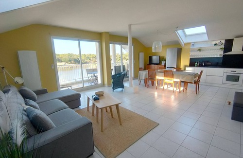Saint-Jean-de-Monts Apartment | Spacious Apartment with Pool, Near Beach & Golf Course