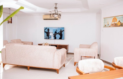 Kivukoni Apartment | Spacious Apartment in Dar es Salaam with City, Ocean, and Pool Views