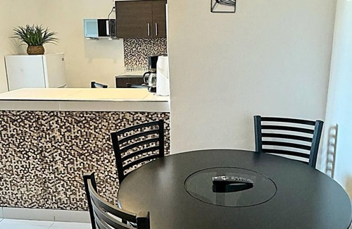 San Salvador Apartment | Spacious apartment well located in Colonia Escalon
