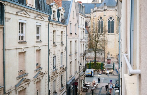 Downtown Angers Apartment | Spacious apartment - 7 people - City center
