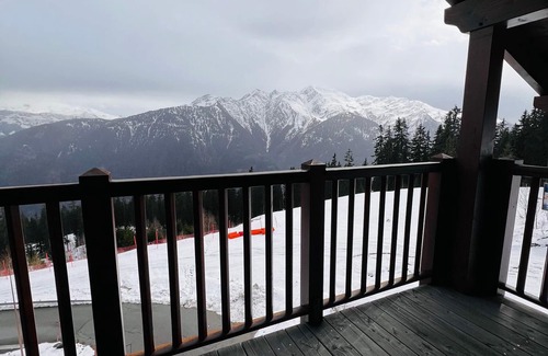 Bisanne 1500 Apartment | Spacious apartment in Les Saisies with 2 bedrooms and covered parking