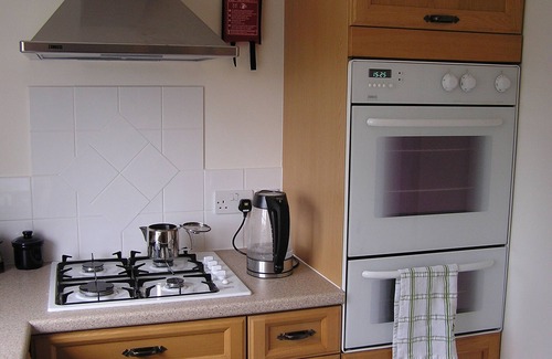 Aldwick Condo | Spacious Apartment In The Heart Of The South Of England