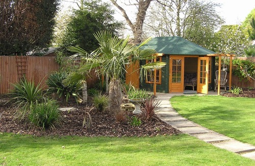Aldwick Condo | Spacious Apartment In The Heart Of The South Of England