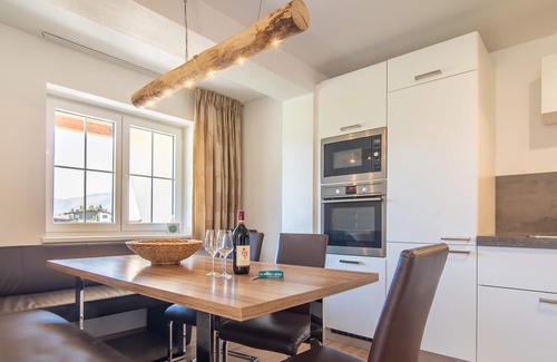 Westendorf Apartment | Spacious apartment in Westendorf with ski lift at 500 m