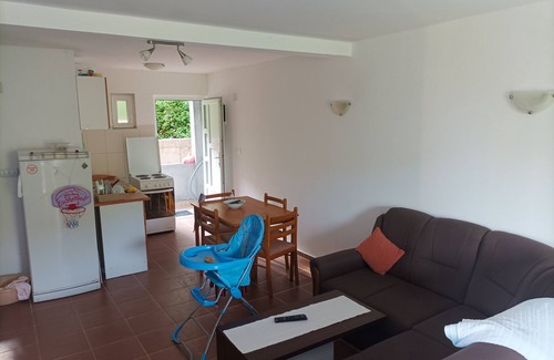 Becici Apartment | Spacious apartment in greenery and a stream above the city crowds