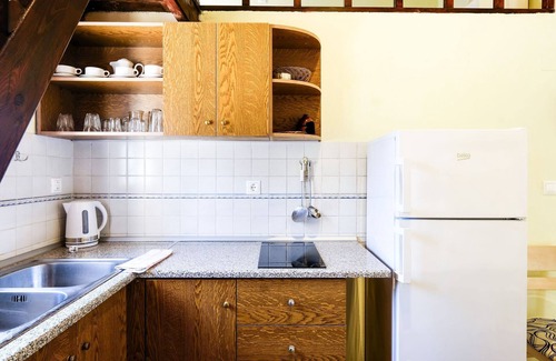 Paleokastritsa Apartment | Spacious Apartment in Paleokastrites