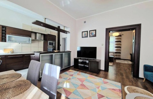 Old Town Apartment | Spacious Apartment in the Center of Gdansk by the river